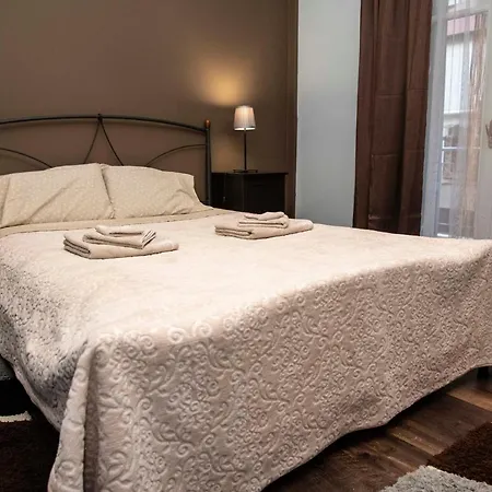 Apartamento 8 Saadi Levi Tesalónica